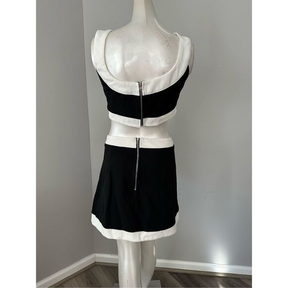NWT More To Come Jeyne Colorblock Cropped Top & Skirt 2Pc Set Black White Large - Picture 7 of 8